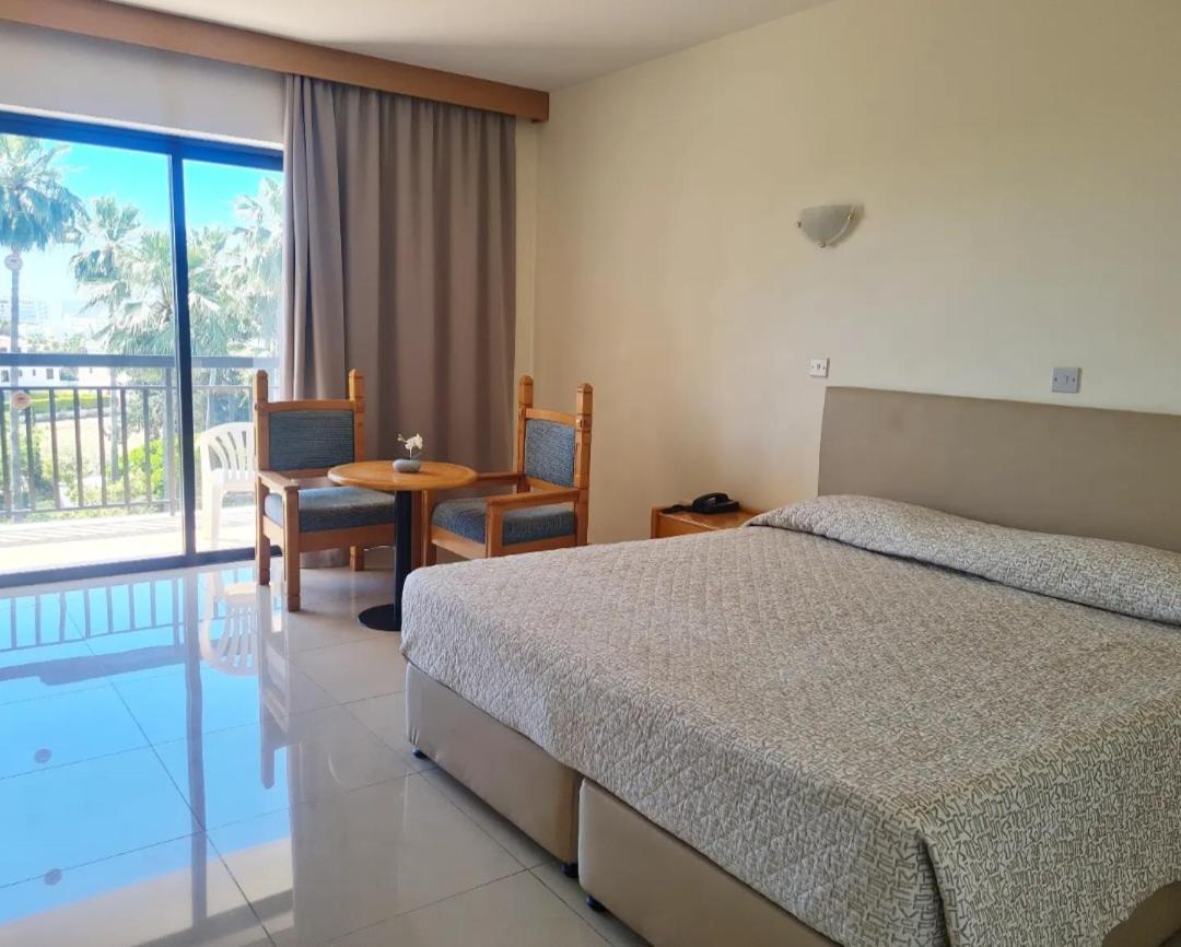 Veronica Hotel Paphos Luaran gambar